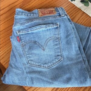 Levi's Women's Light Blue Straight Leg Jeans